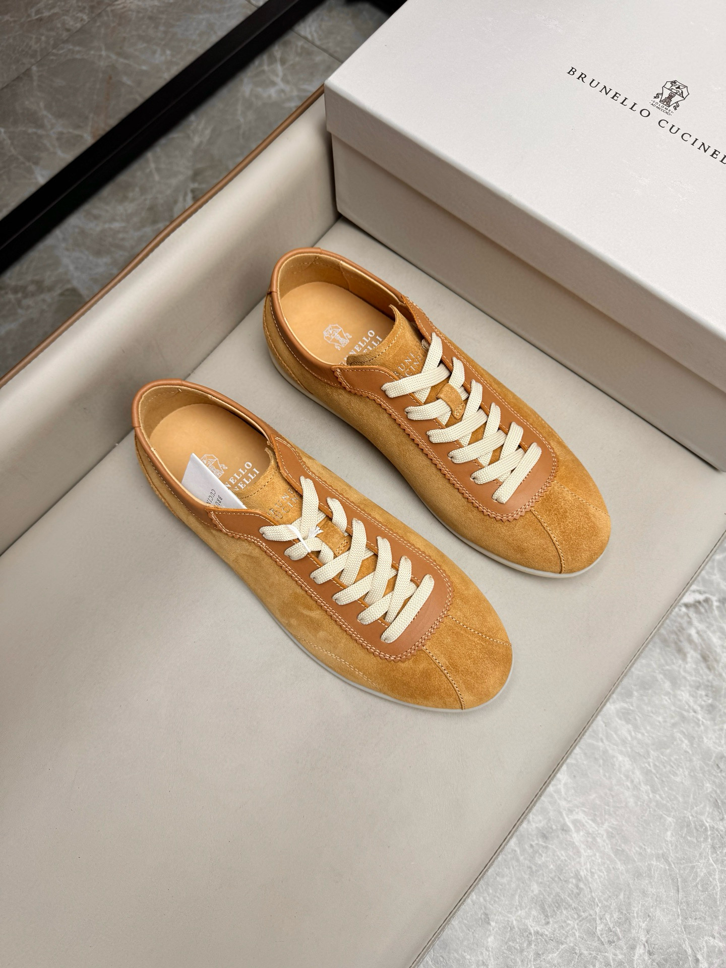 브루넬로 쿠치넬리 Brunello Cucinelli 스니커즈