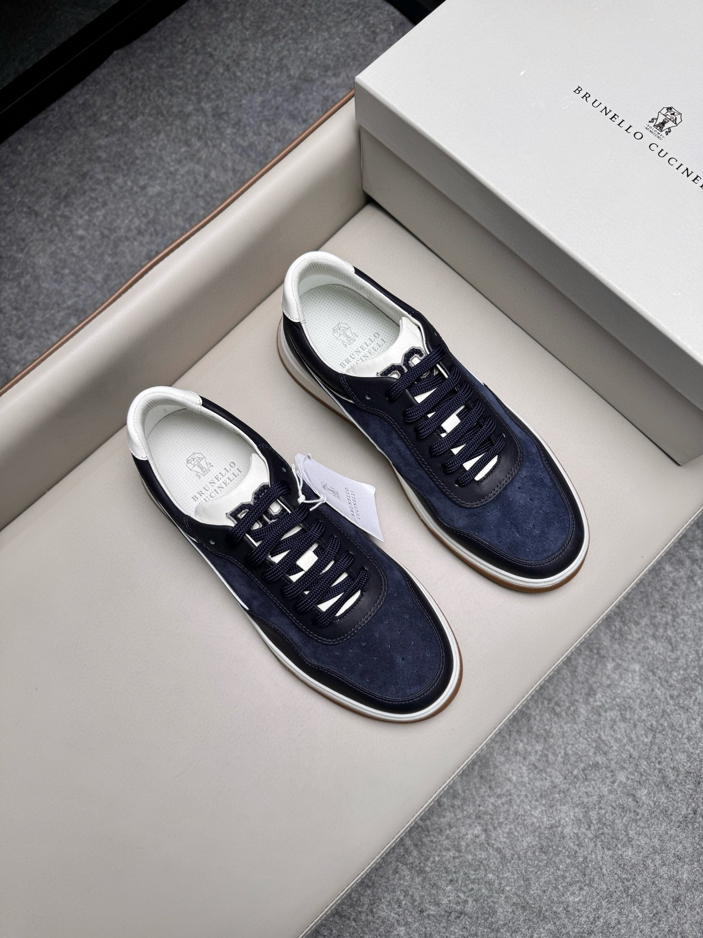 브루넬로 쿠치넬리 Brunello Cucinelli 스니커즈