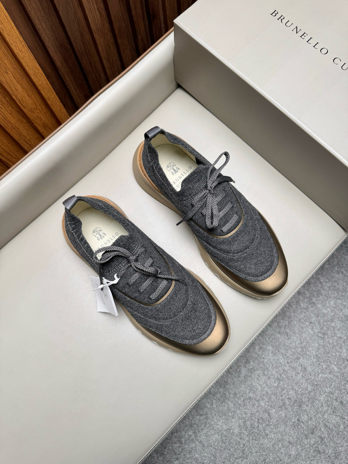 브루넬로 쿠치넬리 Brunello Cucinelli 스니커즈