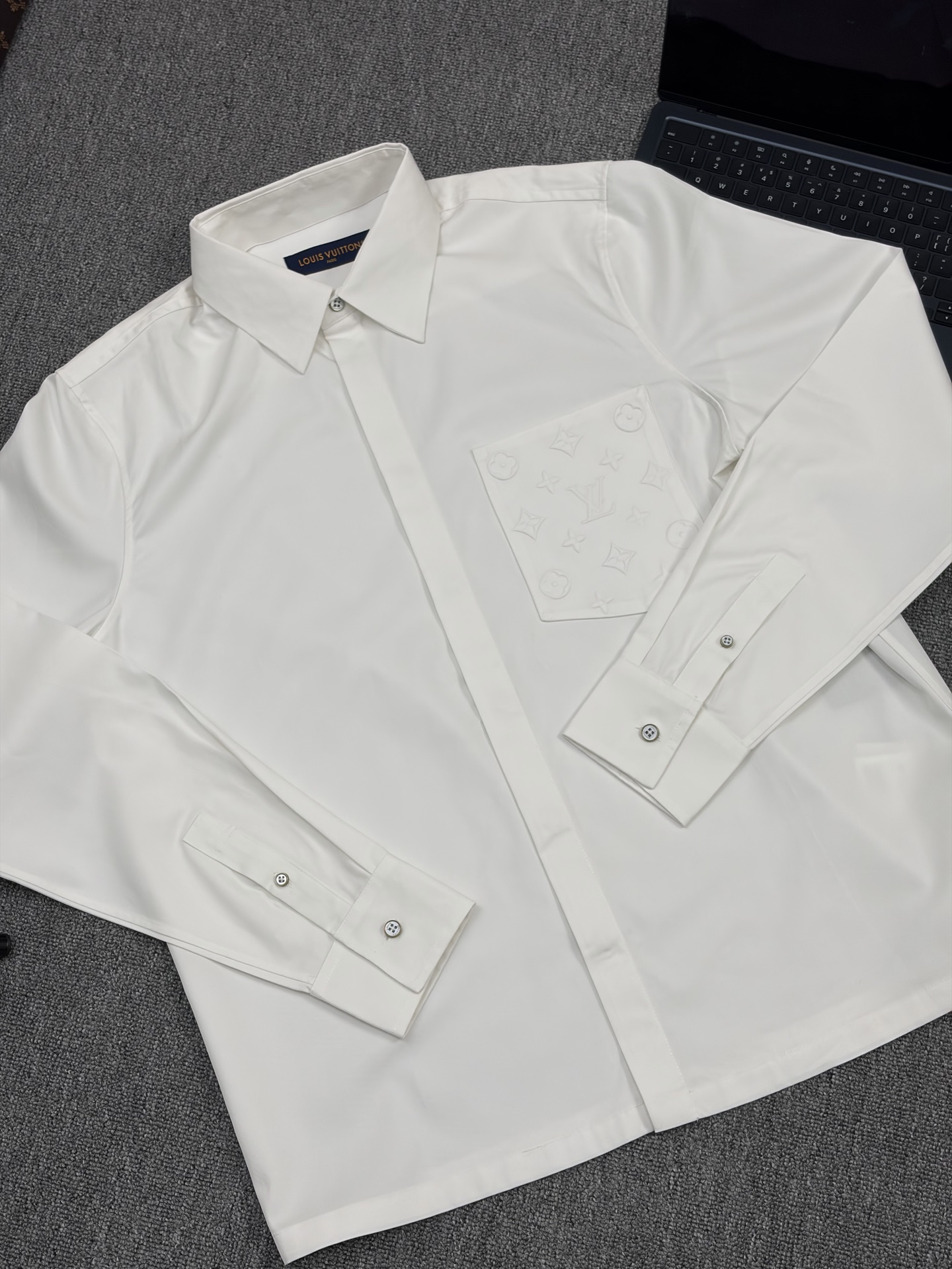 루이비통 Louis Vuitton 긴팔 셔츠