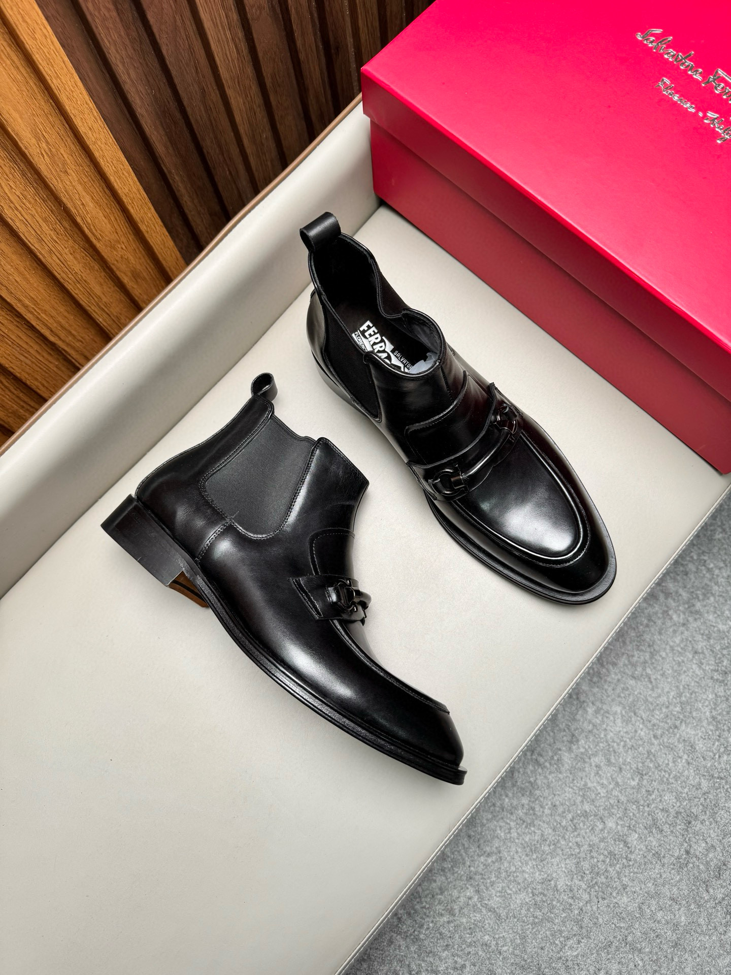 살바토레 페라가모 Salvatore Ferragamo 앵클 부츠