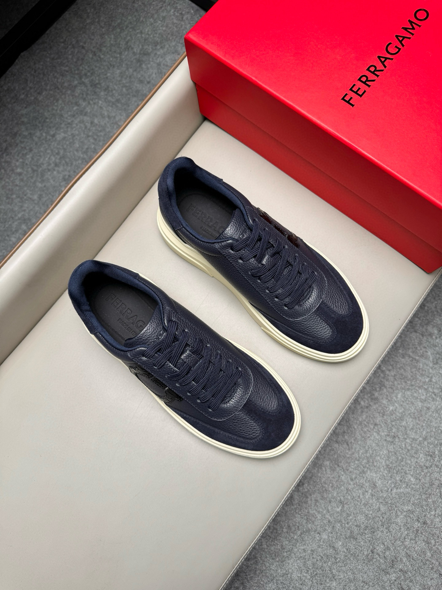 살바토레 페라가모 Salvatore Ferragamo 스니커즈