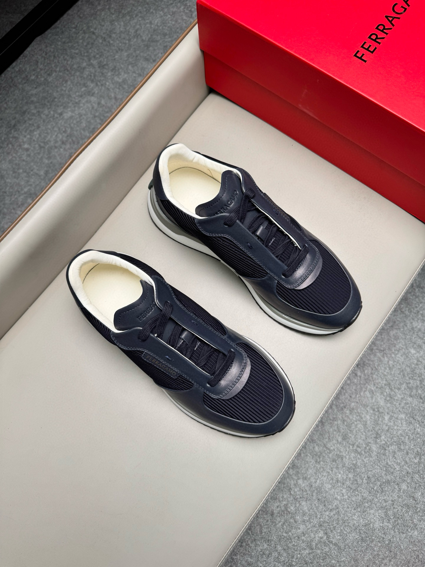 살바토레 페라가모 Salvatore Ferragamo 스니커즈