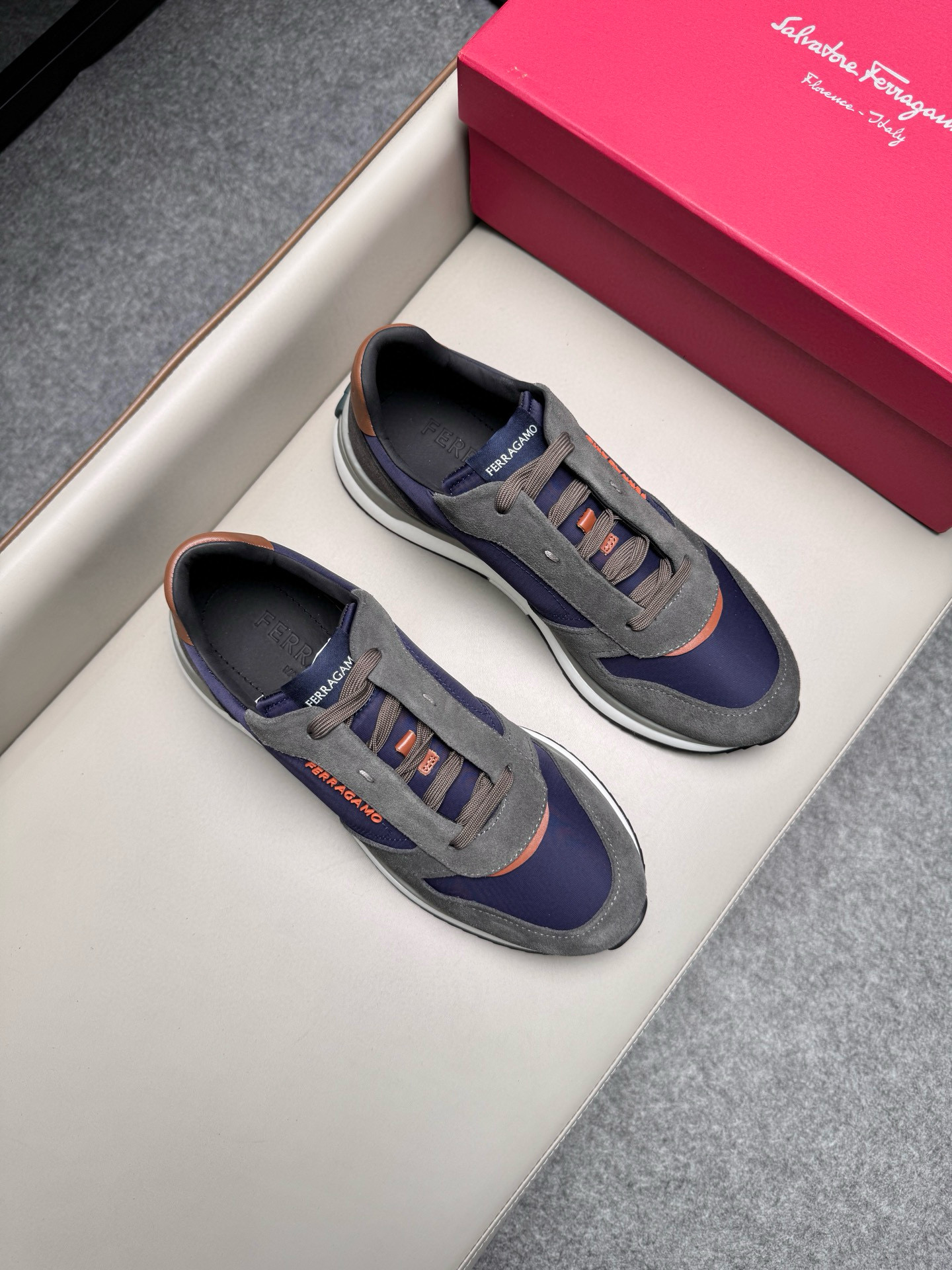 살바토레 페라가모 Salvatore Ferragamo 스니커즈