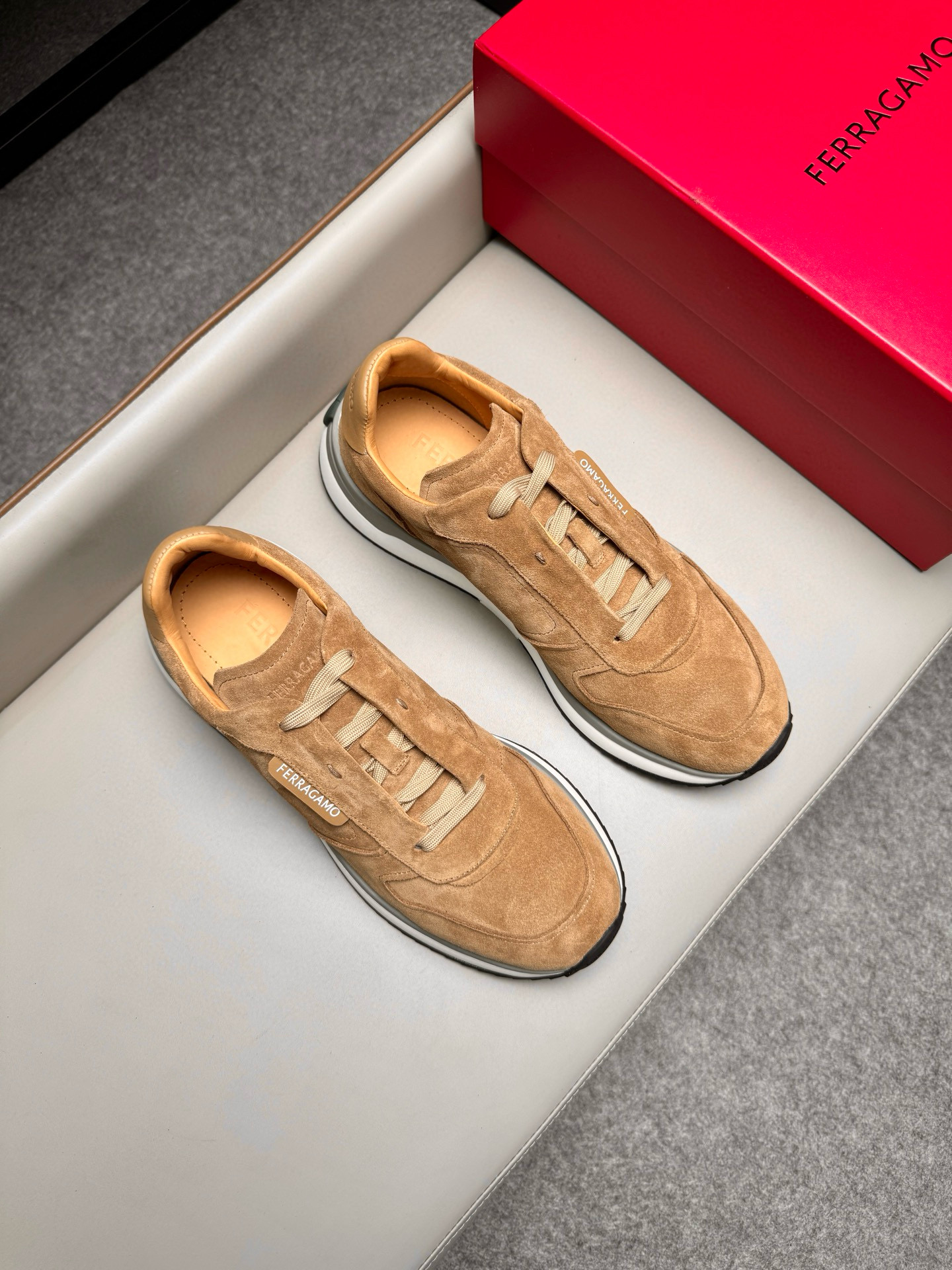 살바토레 페라가모 Salvatore Ferragamo 스니커즈
