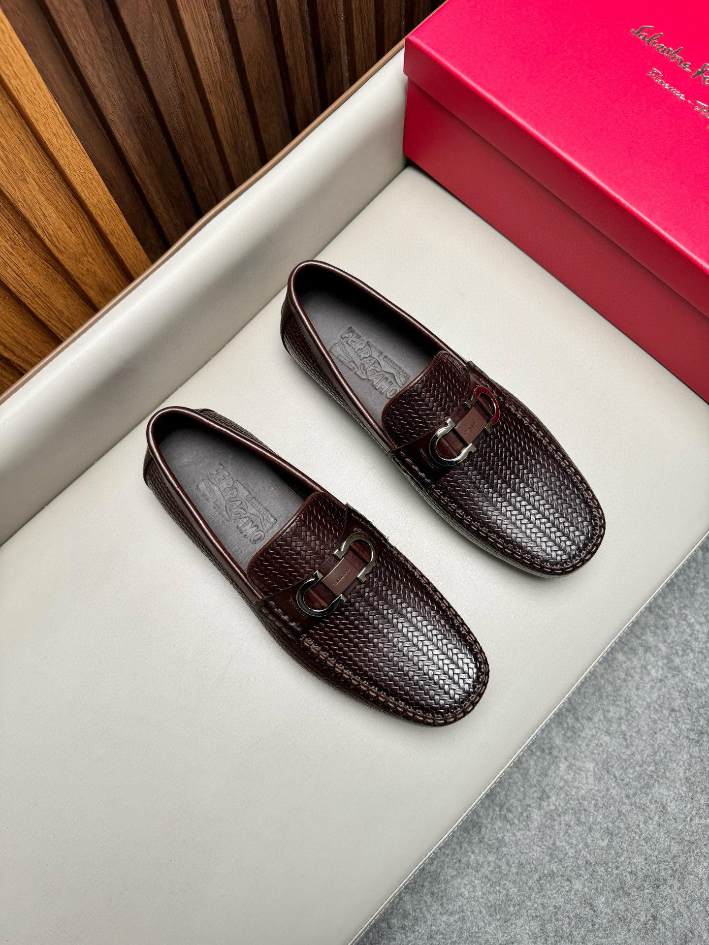 살바토레 페라가모 Salvatore Ferragamo 로퍼 슈즈