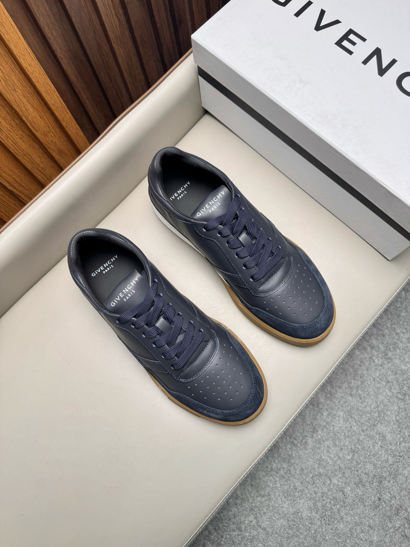 지방시 Givenchy 스니커즈