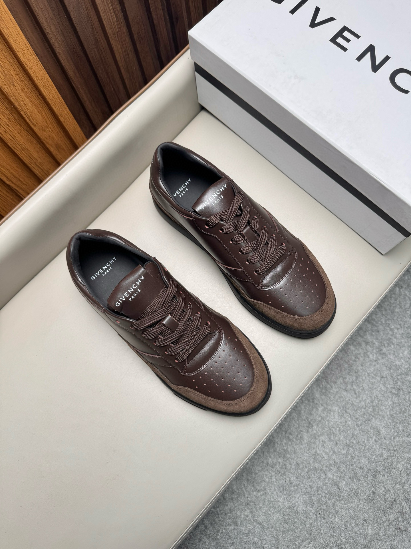 지방시 Givenchy 스니커즈