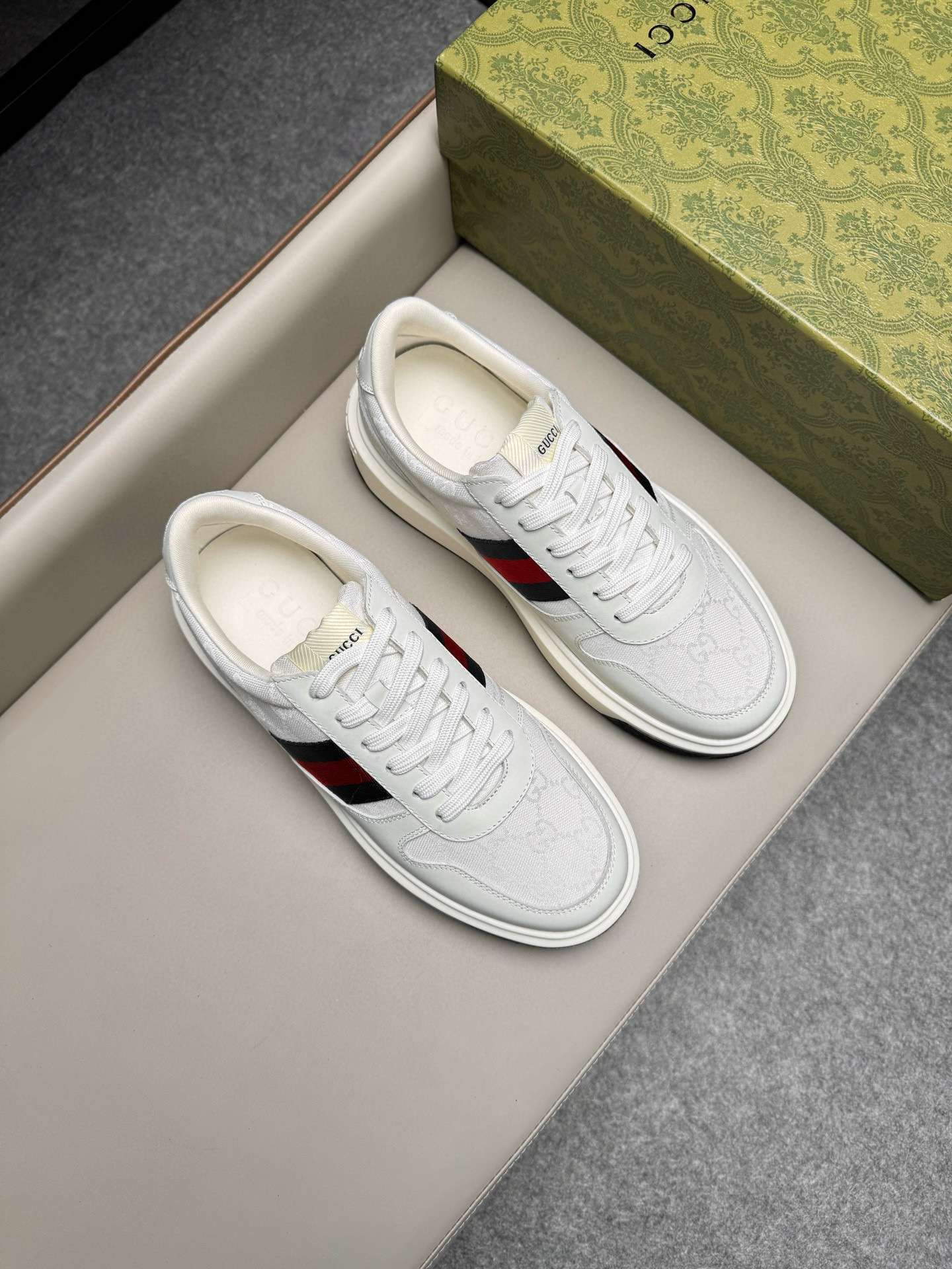 구찌 Gucci 스니커즈