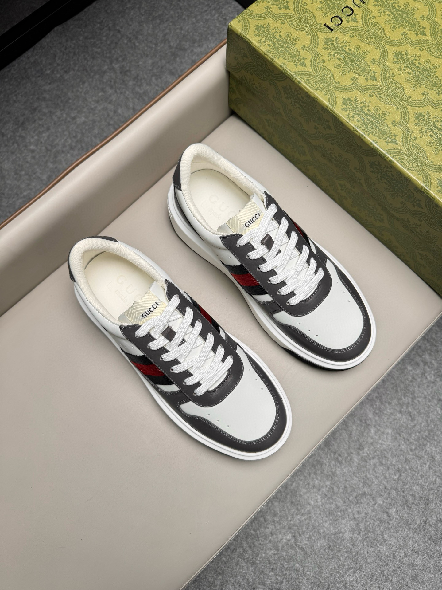 구찌 Gucci 스니커즈