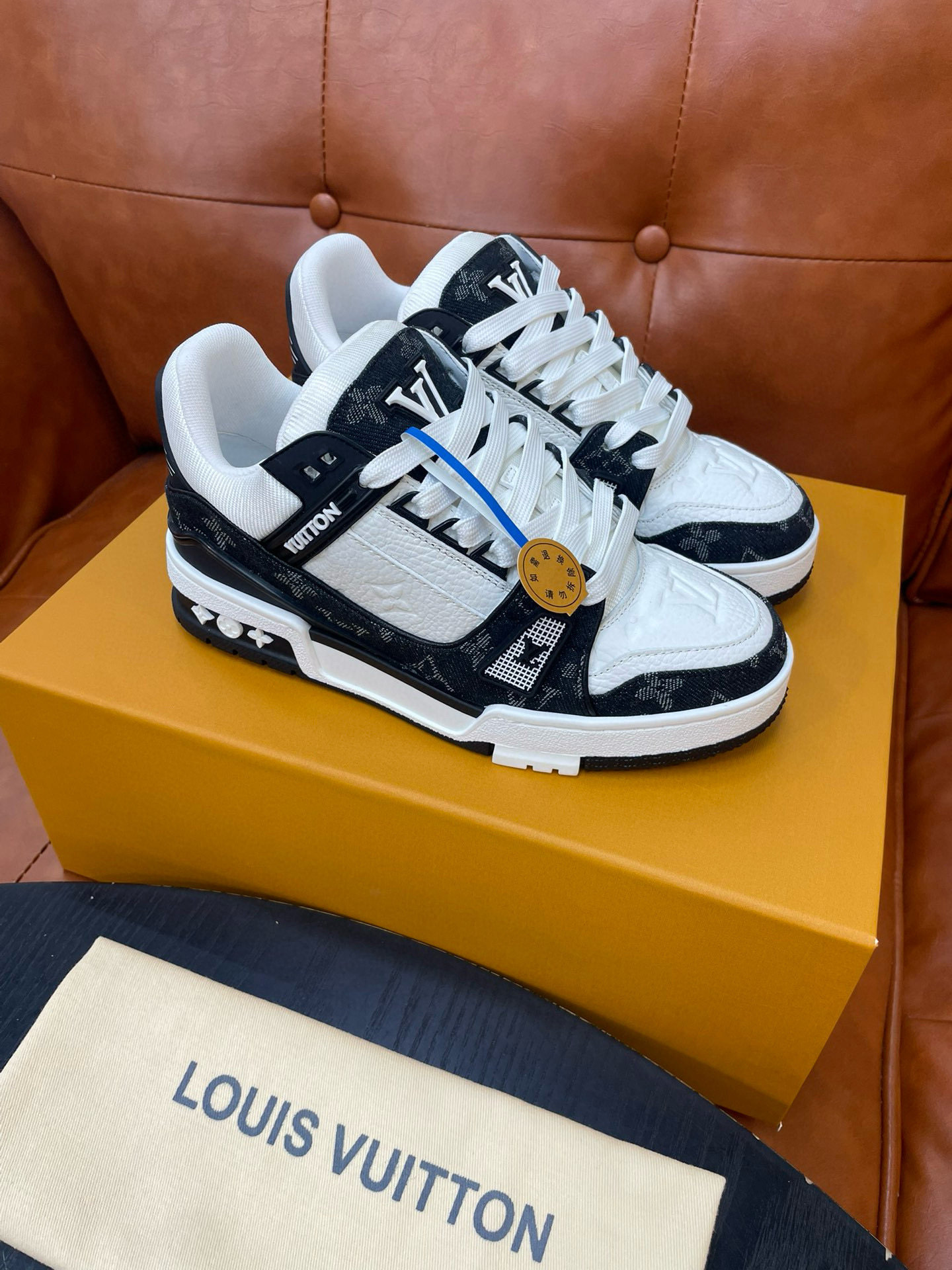 루이비통 Louis Vuitton Trainer 스니커즈
