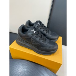 루이비통 Louis Vuitton Trainer 스니커즈