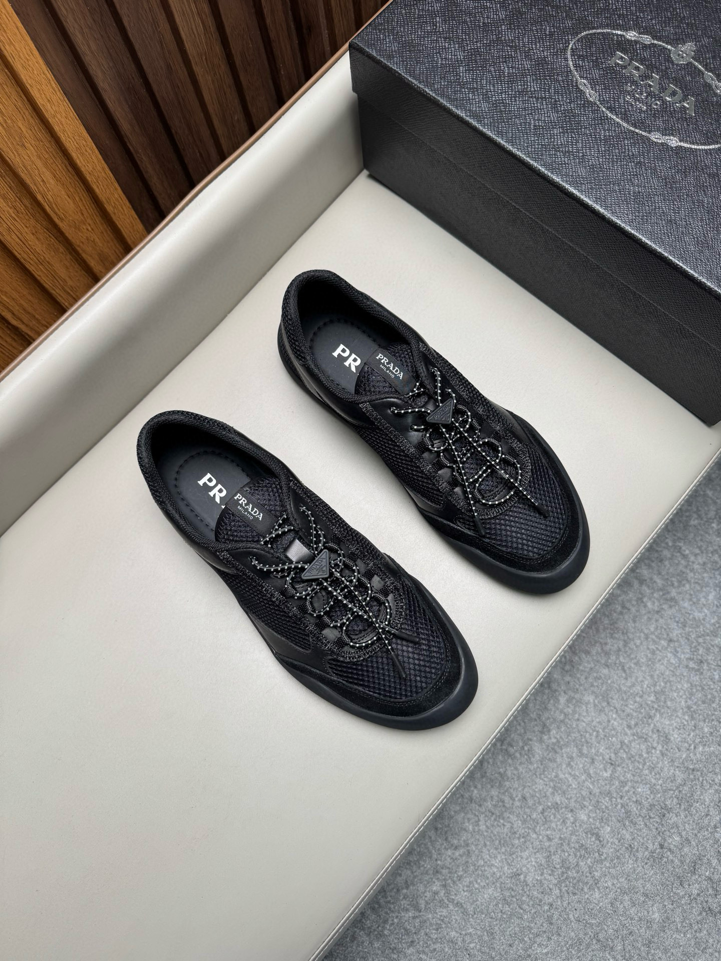 프라다 Prada Speedrock 스니커즈