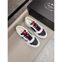 프라다 Prada 스니커즈