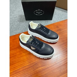 프라다 Prada 스니커즈