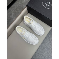 프라다 Prada 스니커즈