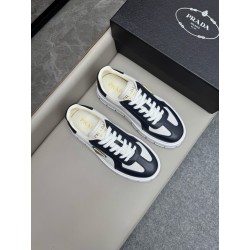 프라다 Prada 스니커즈