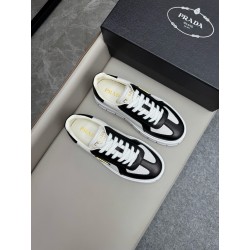 프라다 Prada 스니커즈