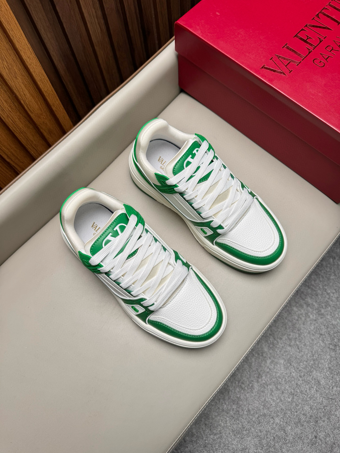 발렌티노 Valentino 스니커즈