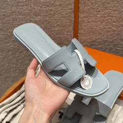 에르메스 Hermes 181 Oran sanda Lambskin&Glacier Blue