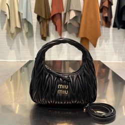 미우 미우 Miu Miu 5BC125 Wander matelassé nappa leather bag Black 20cm
