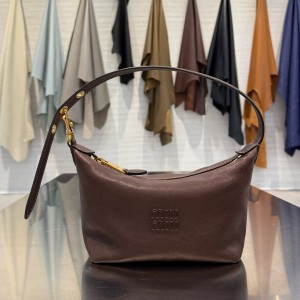 미우 미우 Miu Miu 5NE841 Nappa leather pouch Briarwood 18.5cm