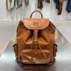 미우 미우 Miu Miu 5BZ043 Leather backpack Cognac 25cm