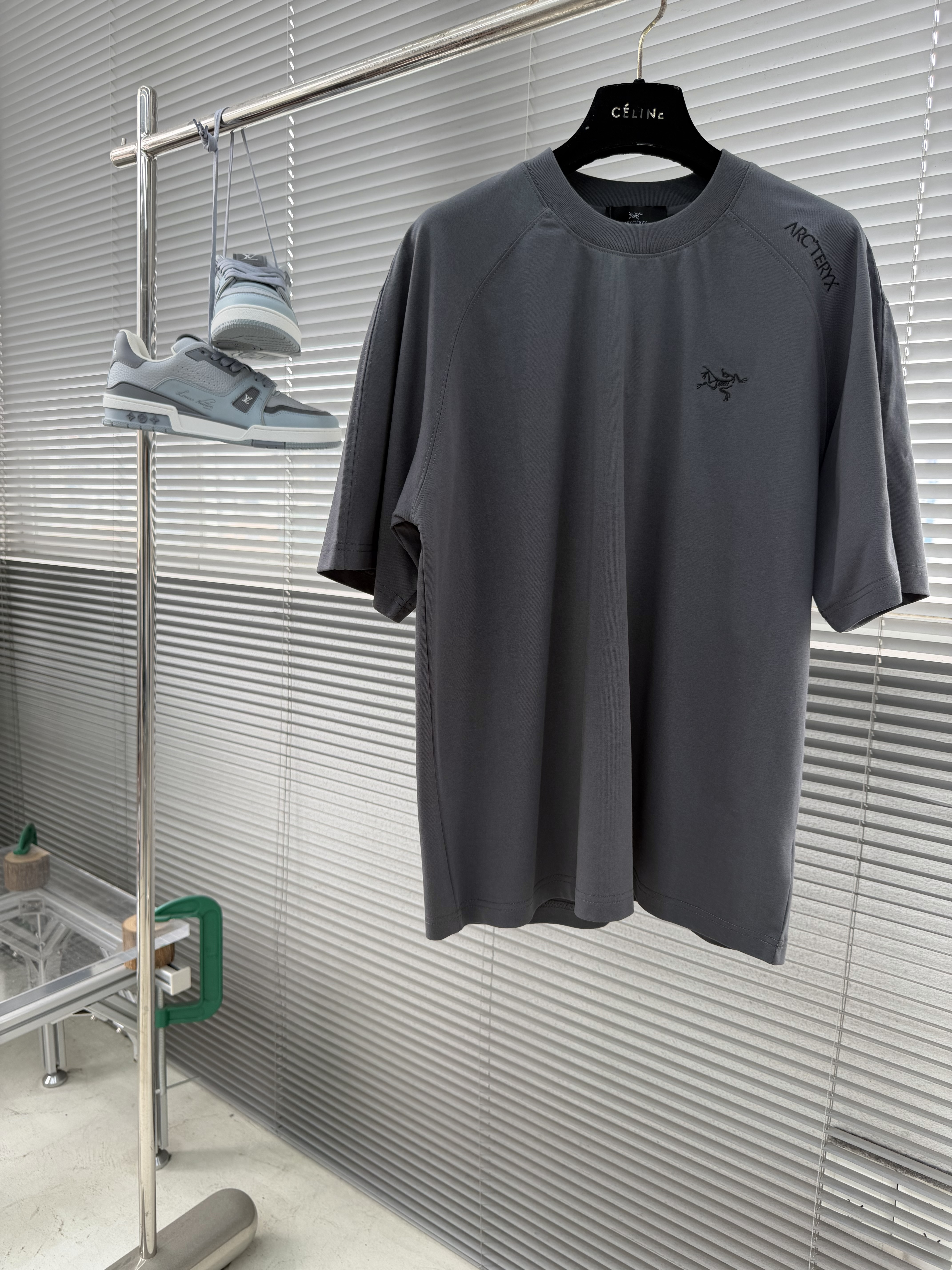 아크테릭스 ARC'TERYX 반팔 티셔츠