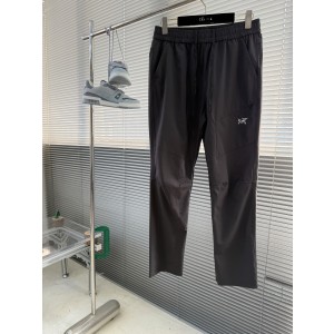 아크테릭스 ARC'TERYX 바지