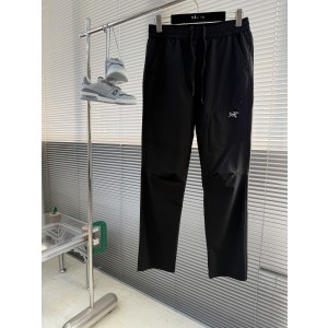 아크테릭스 ARC'TERYX 바지
