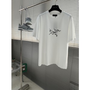 아크테릭스 ARC'TERYX 반팔 티셔츠