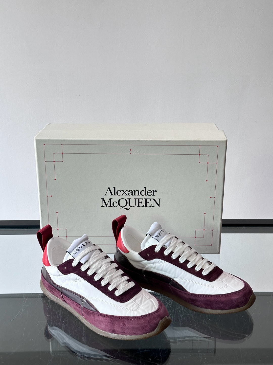 Alexander McQueen 스니커즈