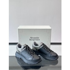 Alexander McQueen 스니커즈