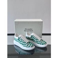 Alexander McQueen 스니커즈