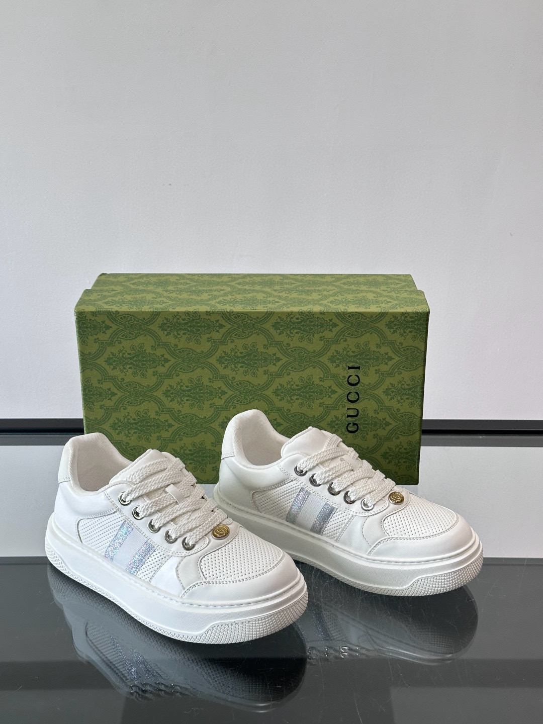 구찌 Gucci 스니커즈