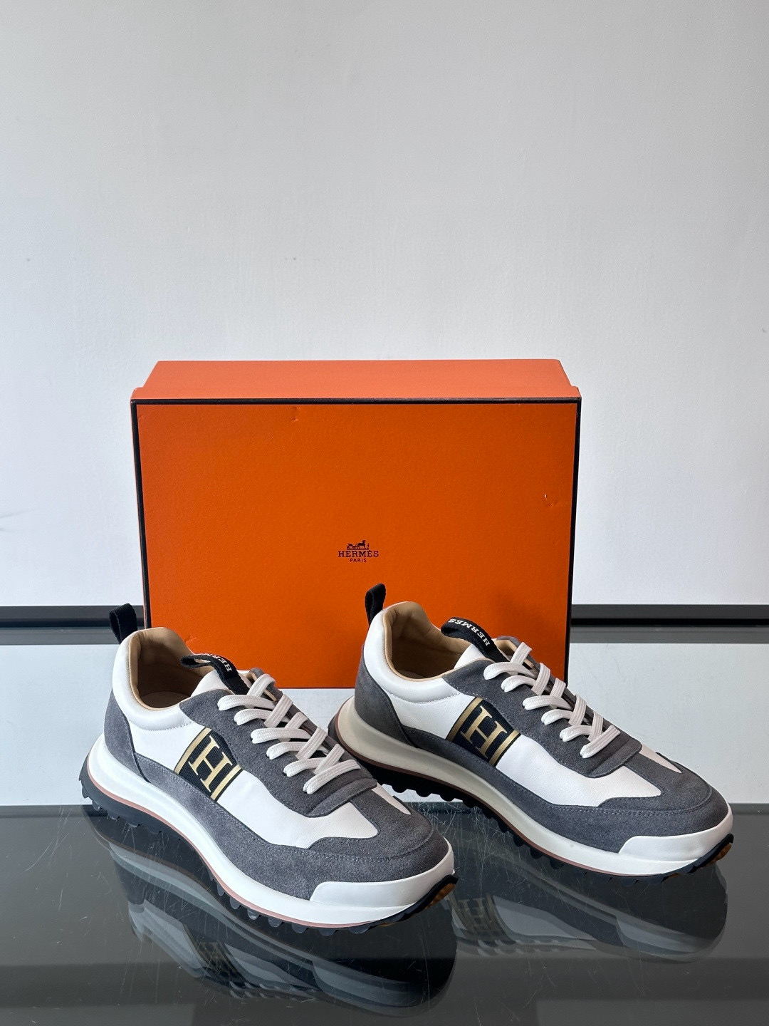 에르메스 Hermes Hugo 스니커즈