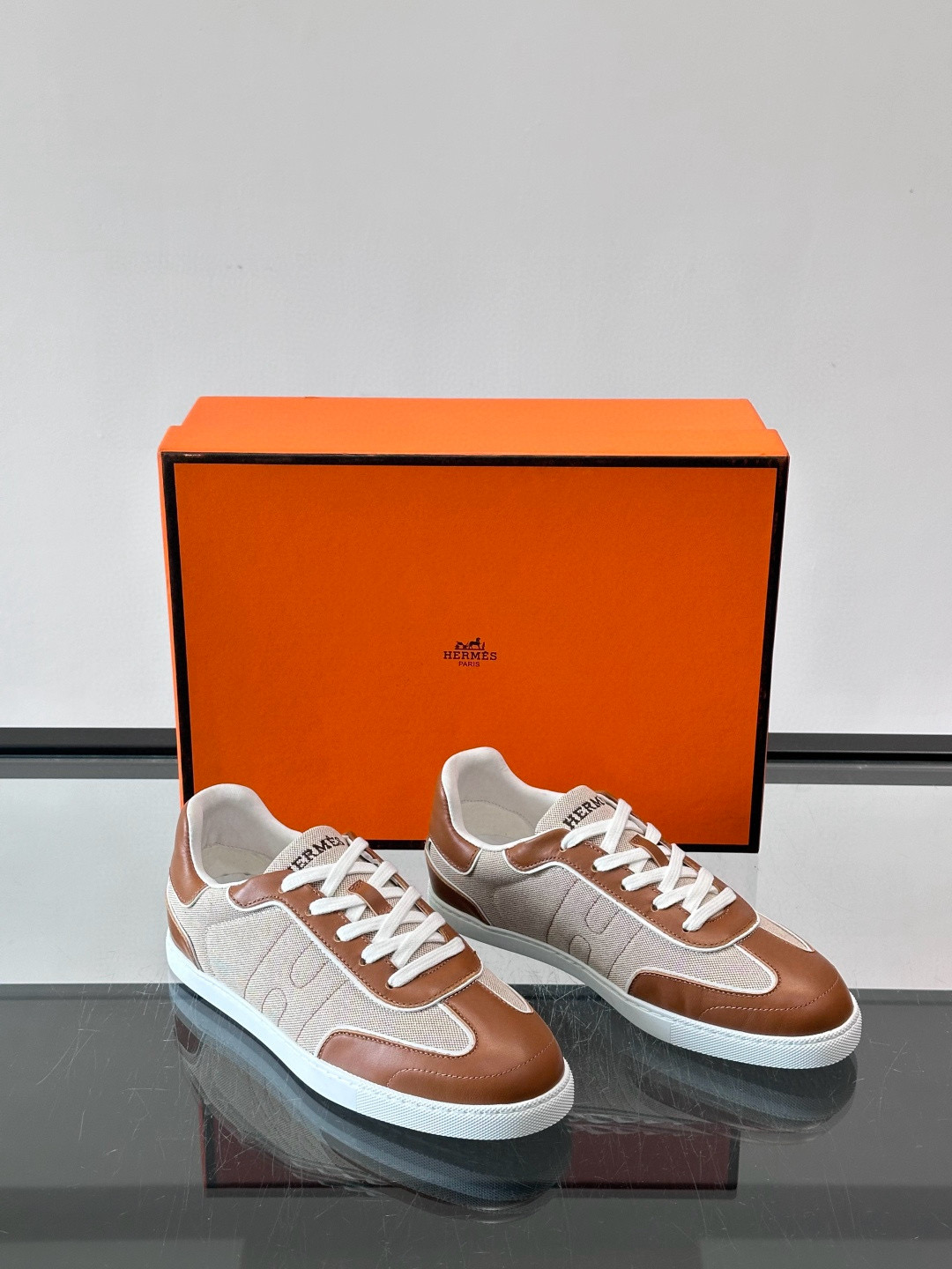 에르메스 Hermes 스니커즈