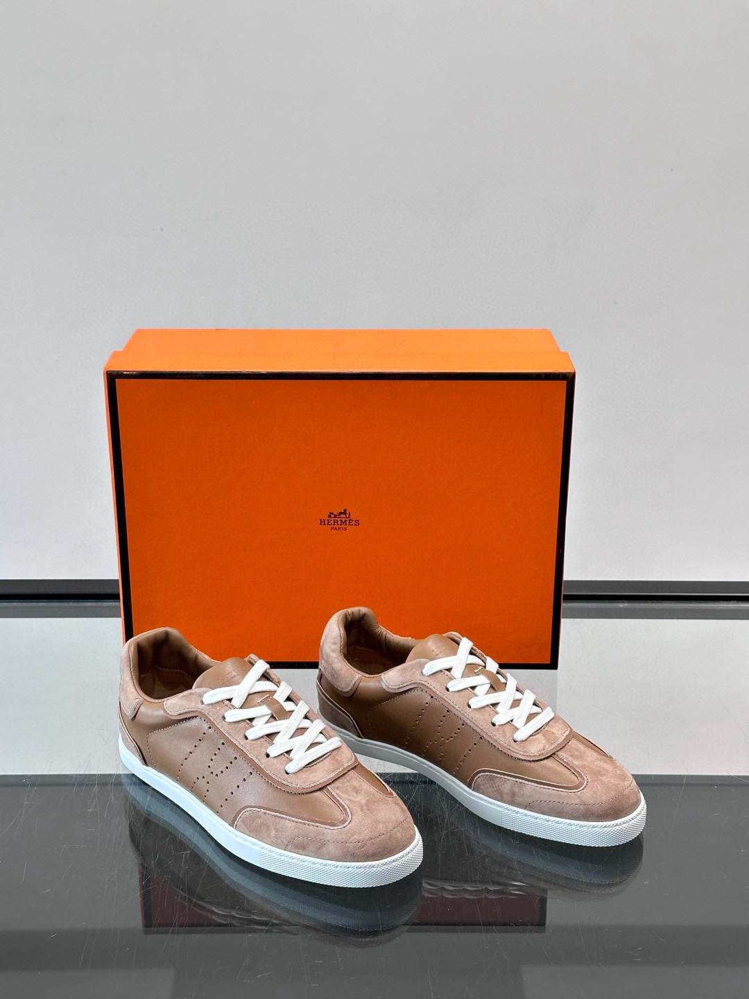 에르메스 Hermes 스니커즈