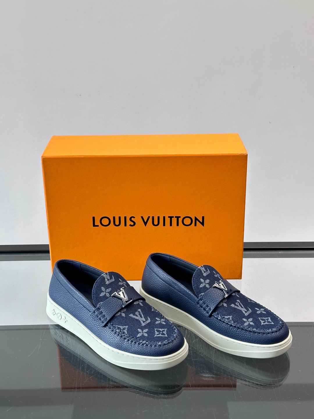 루이비통 Louis Vuitton Estate 로퍼