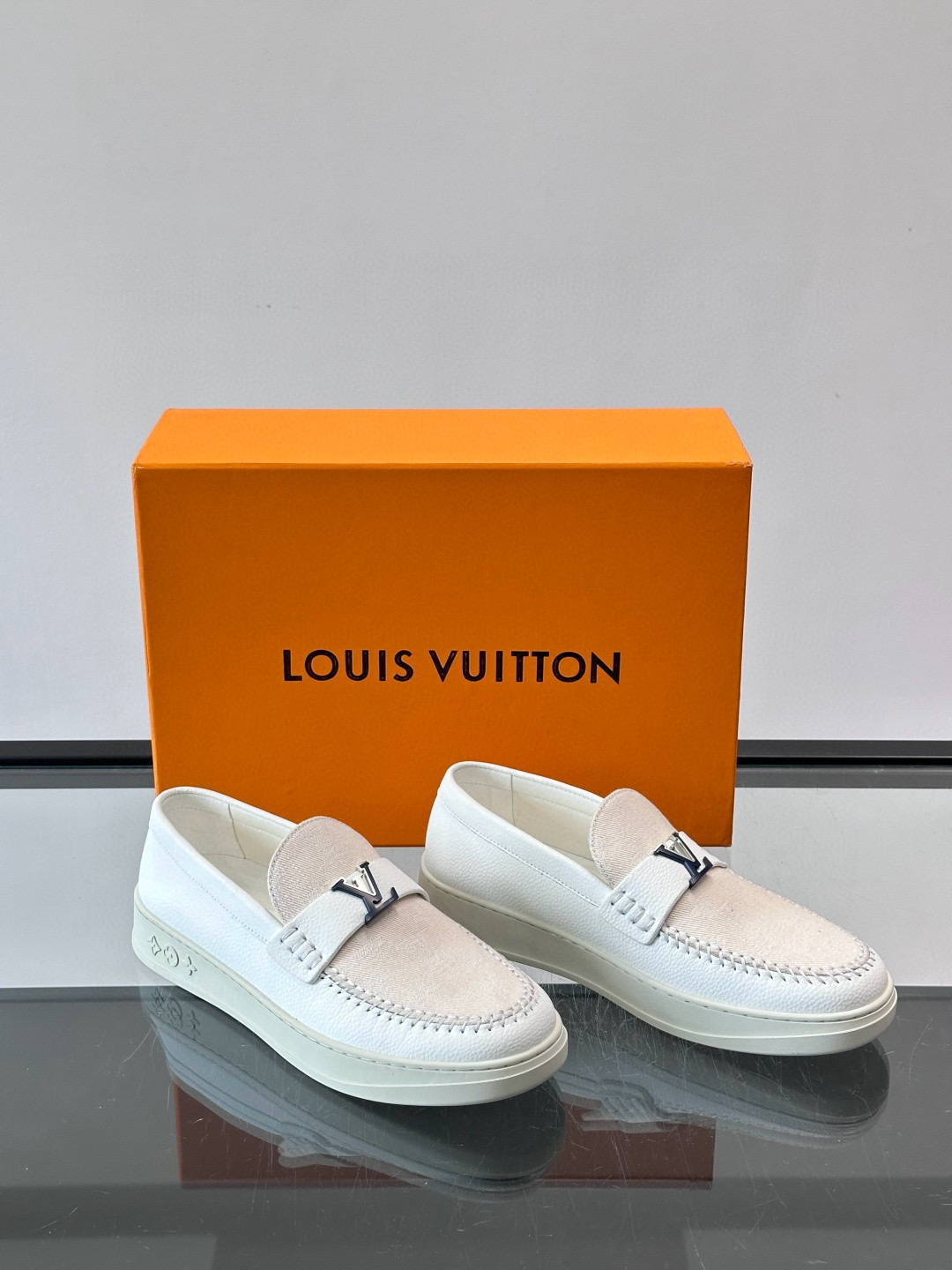 루이비통 Louis Vuitton Estate 로퍼