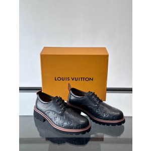루이비통 Louis Vuitton Moments 로퍼