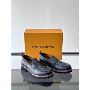 루이비통 Louis Vuitton Moments 로퍼