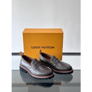 루이비통 Louis Vuitton Moments 로퍼
