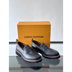 루이비통 Louis Vuitton Moments 로퍼