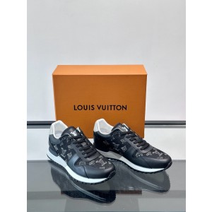 루이비통 Louis Vuitton Run Away 스니커즈