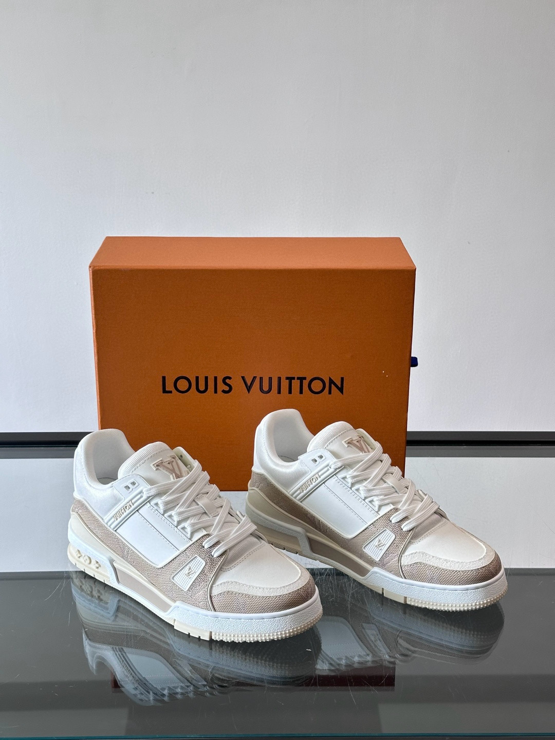 루이비통 Louis Vuitton Trainer 스니커즈