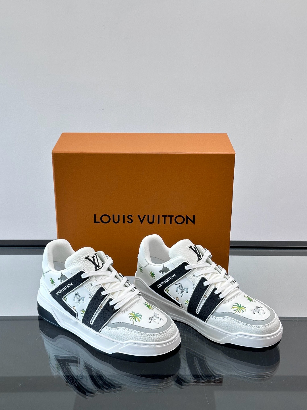 루이비통 Louis Vuitton 스니커즈