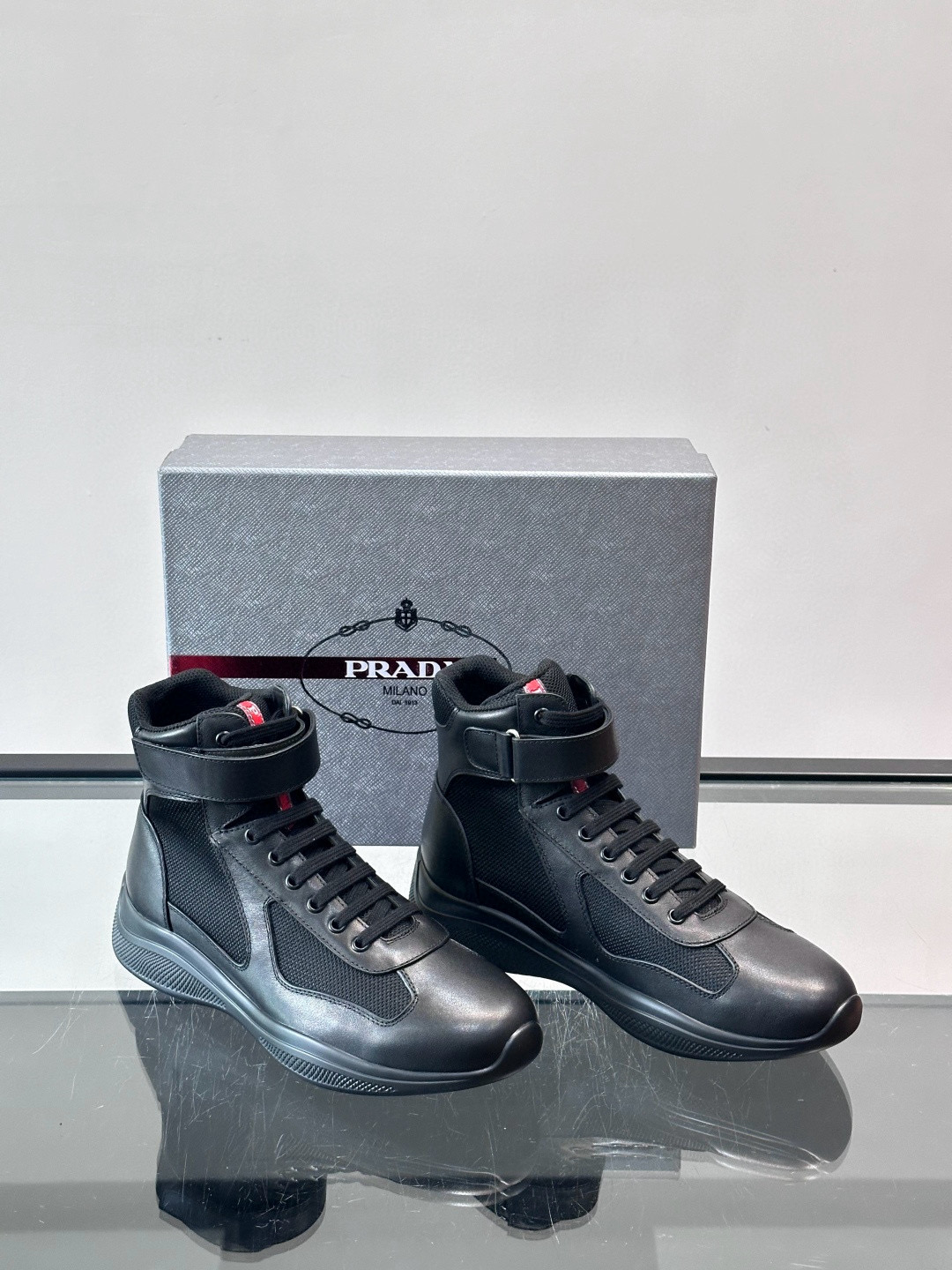 프라다 Prada 스니커즈