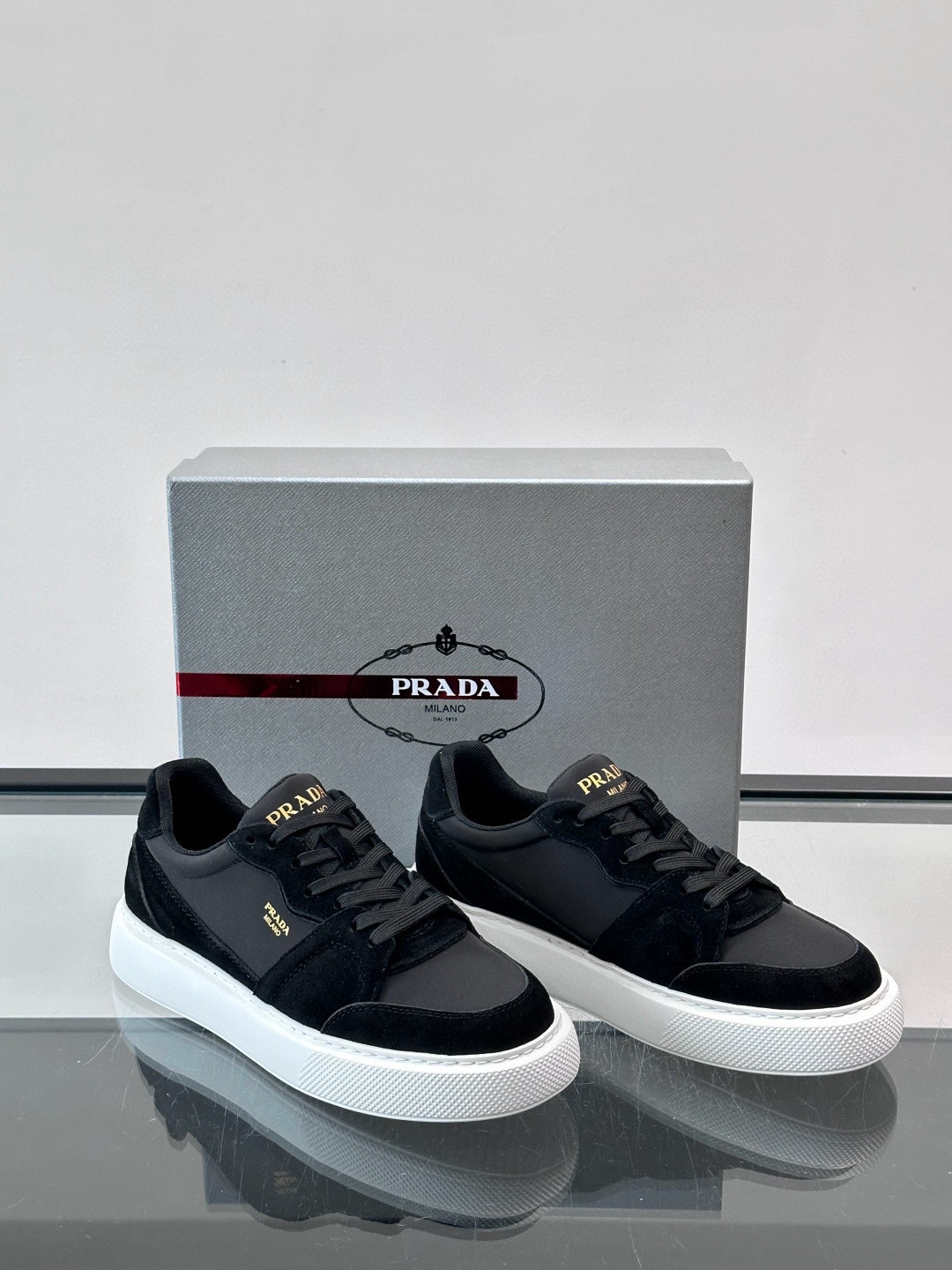 프라다 Prada 스니커즈