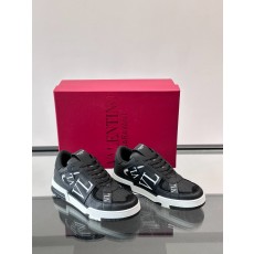 발렌티노 Valentino 스니커즈